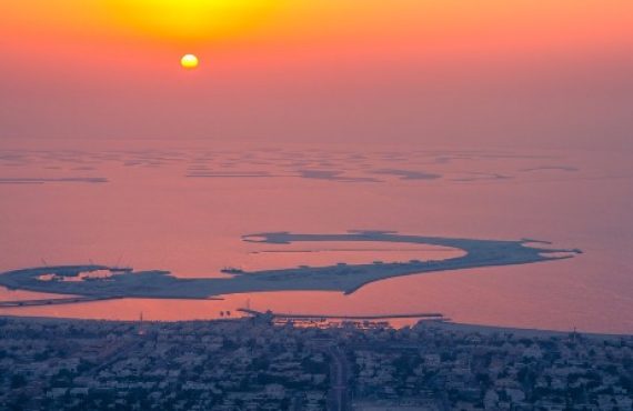La Belleza absoluta es Dios  y es el  Espirtu Santo quien inspira a movernos en  El